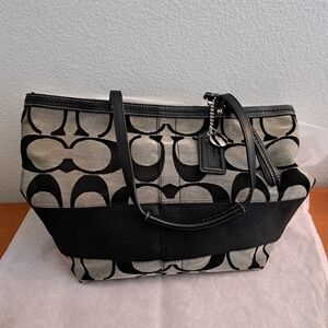 Coach Signature Jacquard Stripe Black Shoulder Handbag K0969 F13548